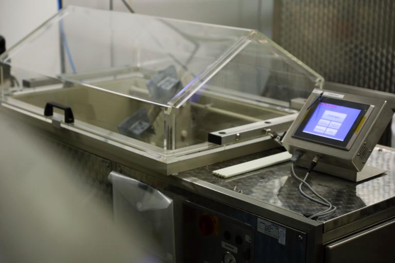 Salzsprühnebeltest vs. Korrosionswechseltest – welcher Test passt zu welchem Produkt?  – Akkreditiertes Prüflabor BLOG